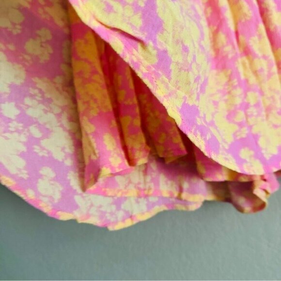 Karlie Floral Seersucker Smock Skort Size Large - Picture 7 of 10